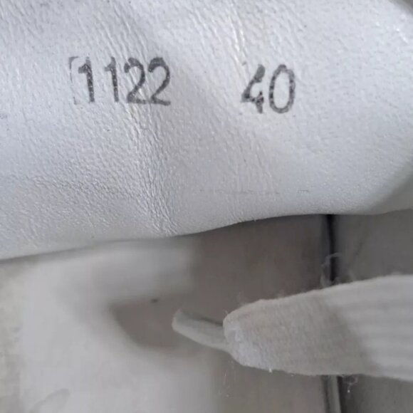 LV Monogram sneakers Size 40 Fit 8-8.5* - Picture 9 of 13